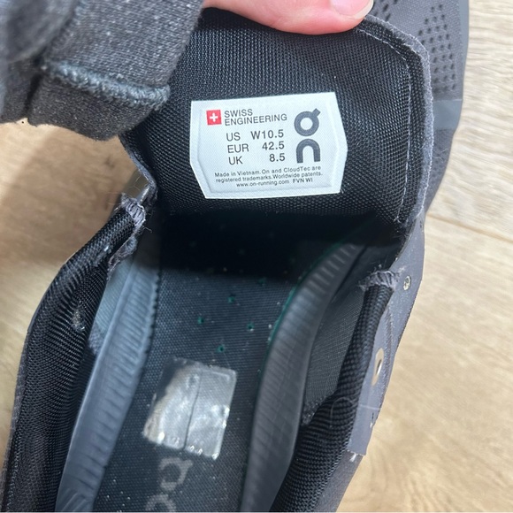 On running cloudflow running shoes rock rose size 10.5 - Picture 2 of 7